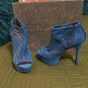 Blue suede platform Via Spiga booties! NEVER WORN